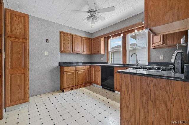 104 Bellwood Avenue, West Seneca, NY 14224