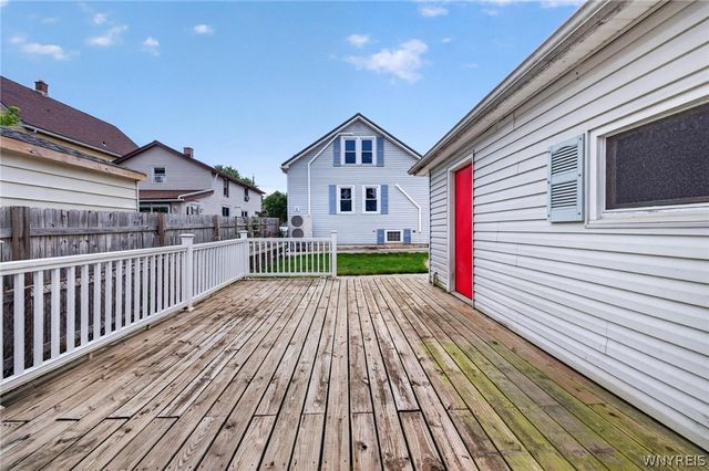 104 Bellwood Avenue, West Seneca, NY 14224