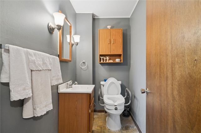 517 Moore Street, Arnold, PA 15068
