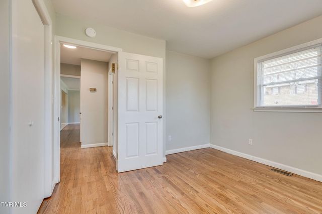 606 Pine Ridge Road, Johnson City, TN 37601