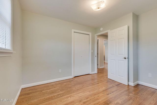 606 Pine Ridge Road, Johnson City, TN 37601
