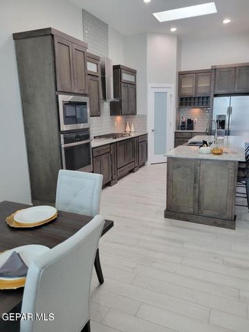 2204 MIKE PRICE Drive, El Paso, TX 79938