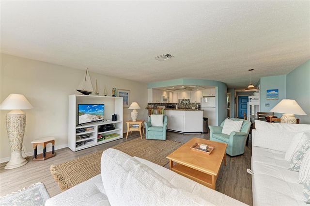 600 MANATEE AVENUE 226, Holmes Beach, FL 34217