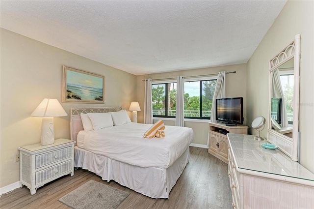 600 MANATEE AVENUE 226, Holmes Beach, FL 34217