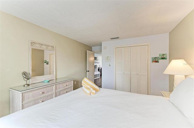 600 MANATEE AVENUE 226, Holmes Beach, FL 34217