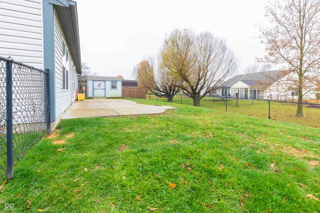 267 Pineview Drive, Mooresville, IN 46158