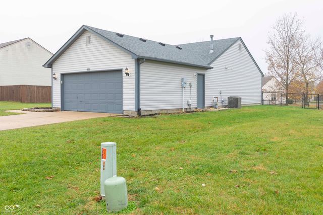 267 Pineview Drive, Mooresville, IN 46158