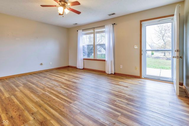 267 Pineview Drive, Mooresville, IN 46158