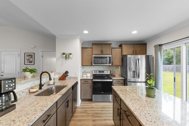 116 Kingston Bluff Dr., Longs, SC 29568