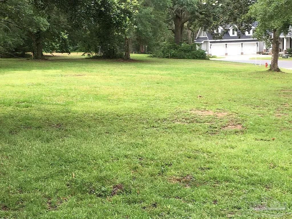 340 Swiftcreek Dr, Cantonment, FL 32533