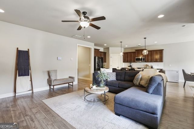 1317 Elmswood Glen Way, Lawrenceville, GA 30045