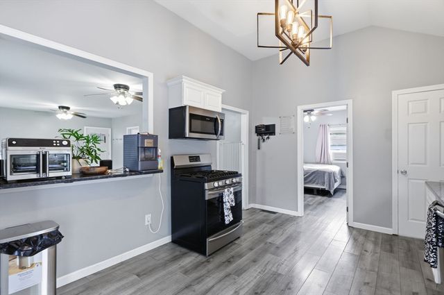 26 Central St, Brookfield, MA 01506