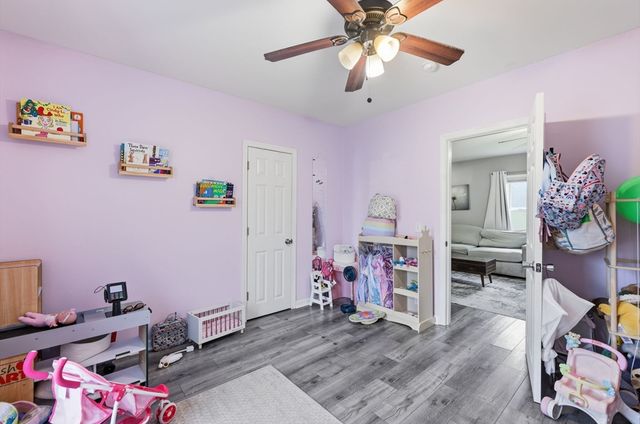 26 Central St, Brookfield, MA 01506