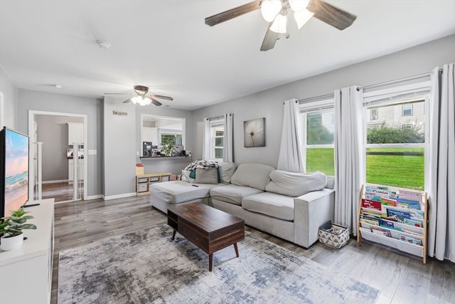 26 Central St, Brookfield, MA 01506