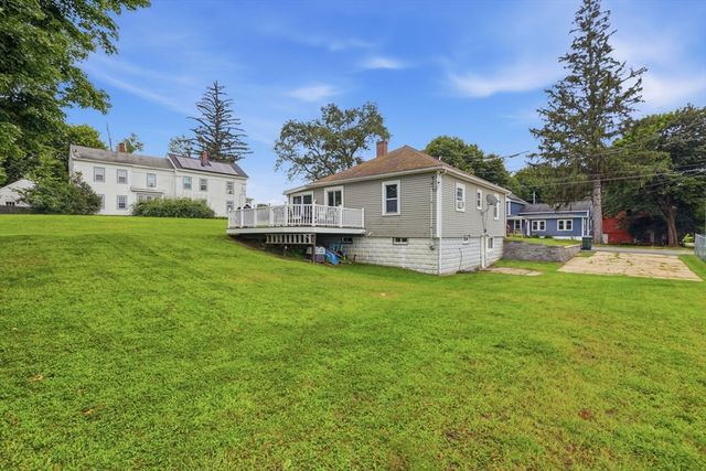 26 Central St, Brookfield, MA 01506