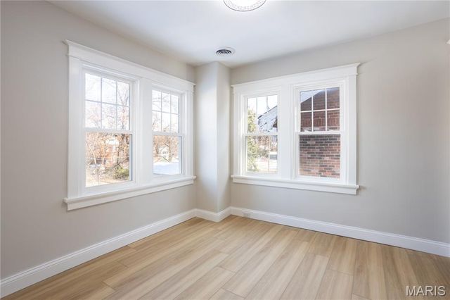 6715 Chamberlain Avenue, St Louis, MO 63130