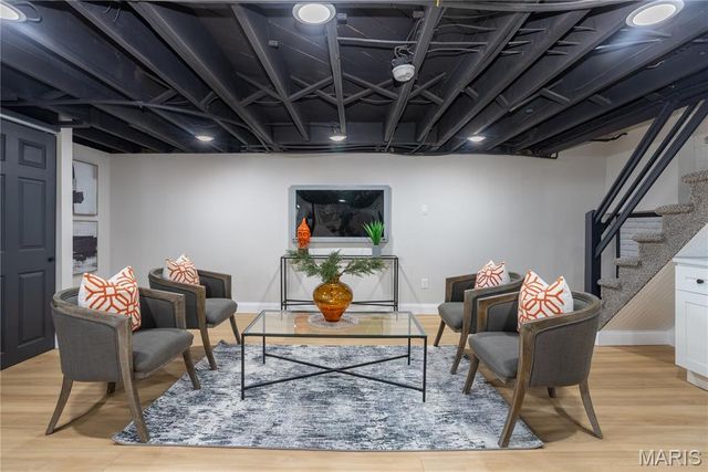 6715 Chamberlain Avenue, St Louis, MO 63130