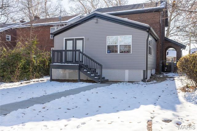 6715 Chamberlain Avenue, St Louis, MO 63130