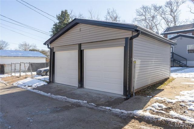 6715 Chamberlain Avenue, St Louis, MO 63130