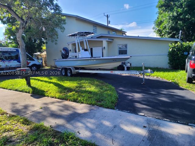 9860 SW 83rd St 1, Miami, FL 33173