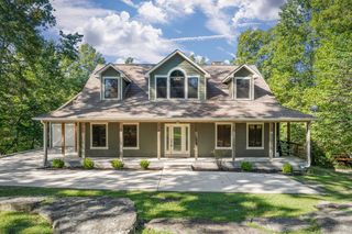 115 Long Point Dr, Rock Island, TN 38581