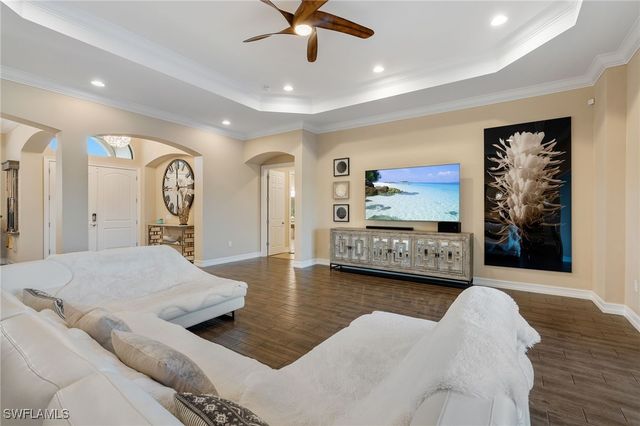 1609 Mockingbird DR, Naples, FL 34120