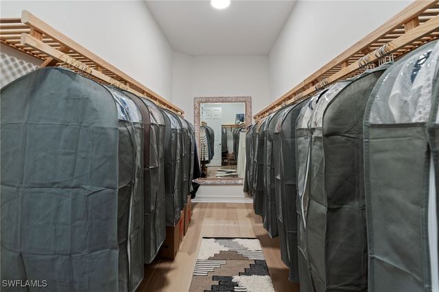 1609 Mockingbird DR, Naples, FL 34120