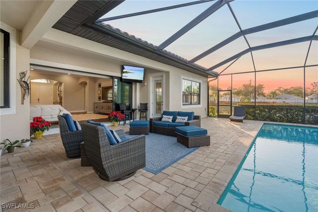 1609 Mockingbird DR, Naples, FL 34120