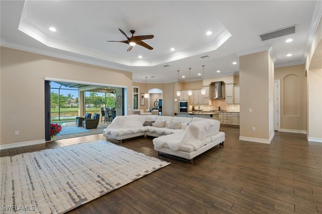 1609 Mockingbird DR, Naples, FL 34120