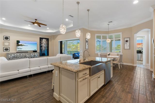 1609 Mockingbird DR, Naples, FL 34120