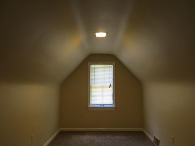 20204 Kenosha Street, Harper Woods, MI 48225