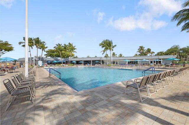 72 Monaco B 72, Delray Beach, FL 33446