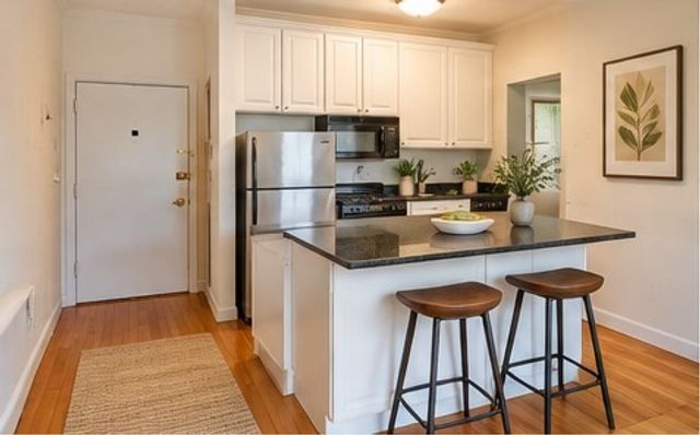 15-17 University Rd 45, Brookline, MA 02445