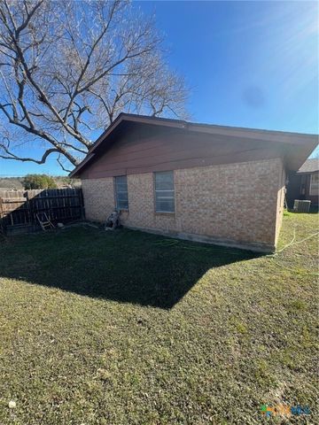 1602 Phyllis Drive, Copperas Cove, TX 76522