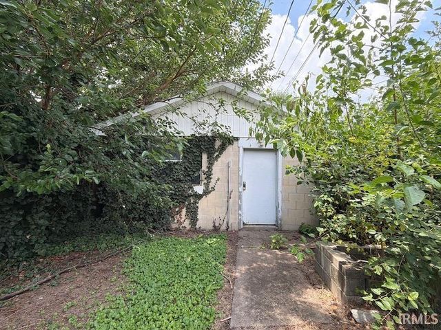 706 Hess Avenue, Evansville, IN 47712