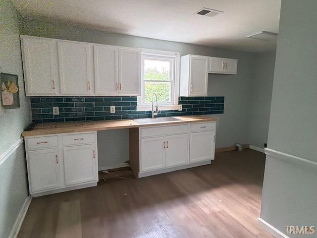 706 Hess Avenue, Evansville, IN 47712