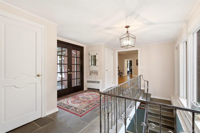 25 Forrest Drive, Lloyd Harbor, NY 11743