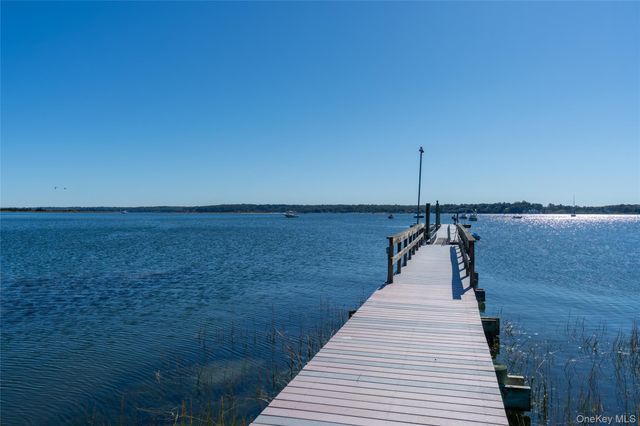 25 Forrest Drive, Lloyd Harbor, NY 11743