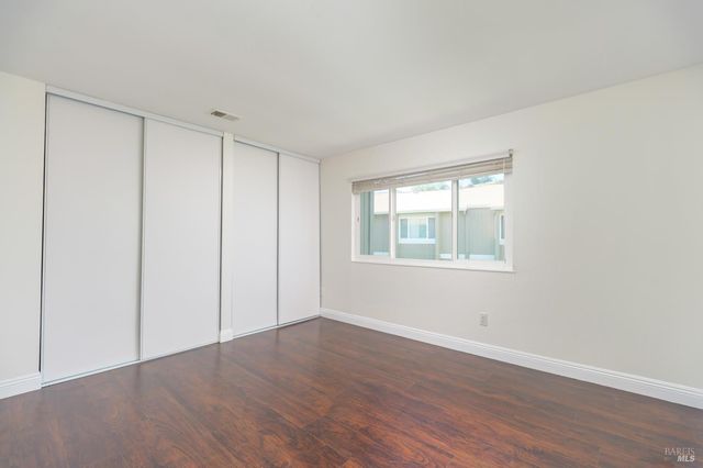 32-C Oliva Dr, Novato, CA 94947