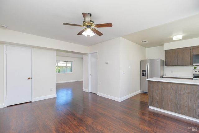 32-C Oliva Dr, Novato, CA 94947