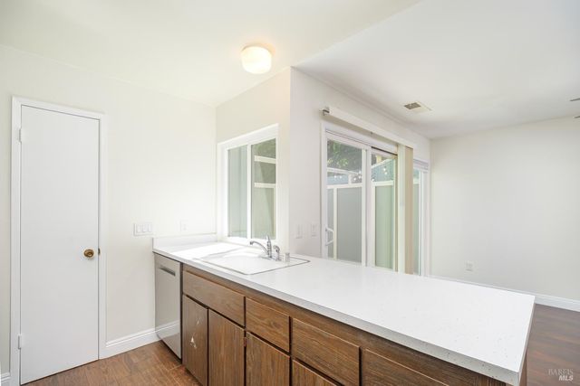 32-C Oliva Dr, Novato, CA 94947