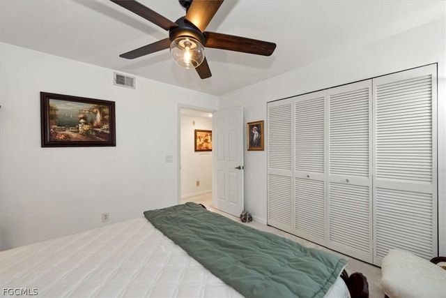 5825 Trailwinds DR 414, Fort Myers, FL 33907