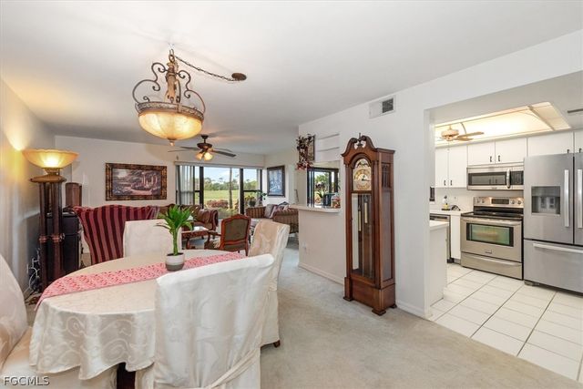 5825 Trailwinds DR 414, Fort Myers, FL 33907