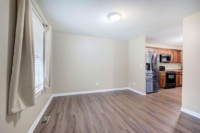 305 Birchwood Farms Lane, Dallas, GA 30132