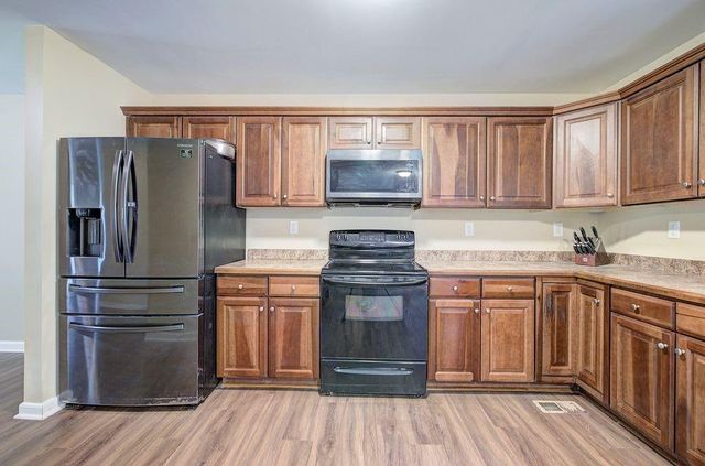 305 Birchwood Farms Lane, Dallas, GA 30132