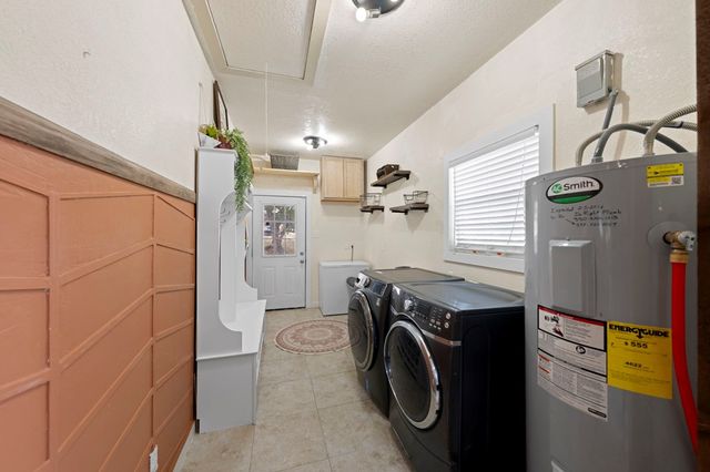 220 S Timber Oak Rd, Kerrville, TX 78028