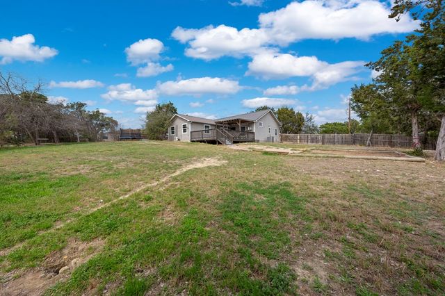 220 S Timber Oak Rd, Kerrville, TX 78028