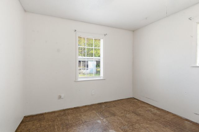 8304 Austeria St., Moss Point, MS 39562