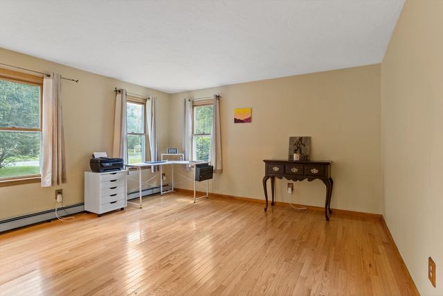 20 Country Farm Rd, East Bridgewater, MA 02333