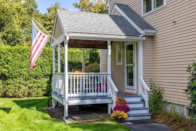 20 Country Farm Rd, East Bridgewater, MA 02333